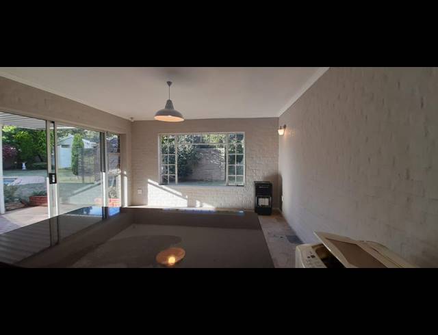 1 BEDROOM APARTMENT RENTED IN SUNRIDGE PARK
